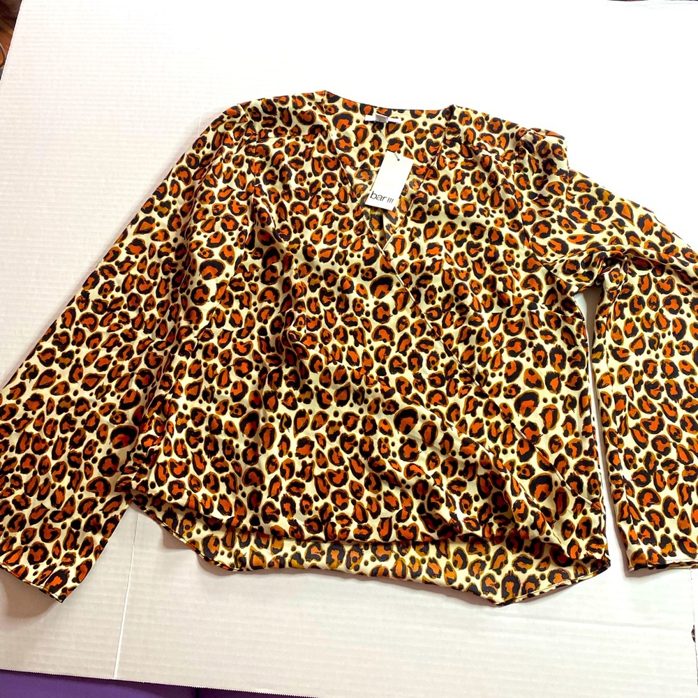New Bar III leopard surplice Bell top